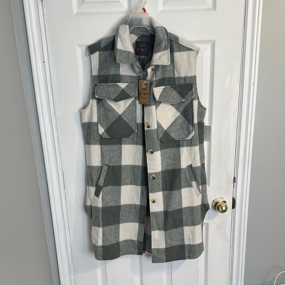 Plaid Sleeveless Vest in Gray and Cream Size M